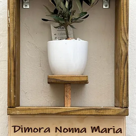 Dimora Nonna Maria & Homestay szállás *