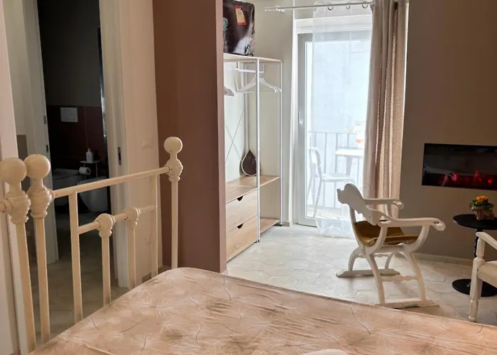 בית אירוח Dimora Nonna Maria & קסטלאנה גרוטה